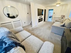 Lounge- click for photo gallery